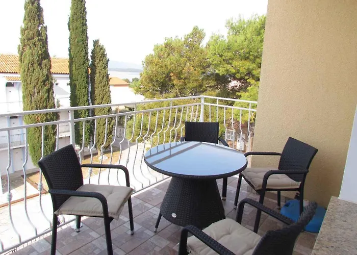 In Sv. Filip I Jakov 53897 سفيتي فيليب ياكوف